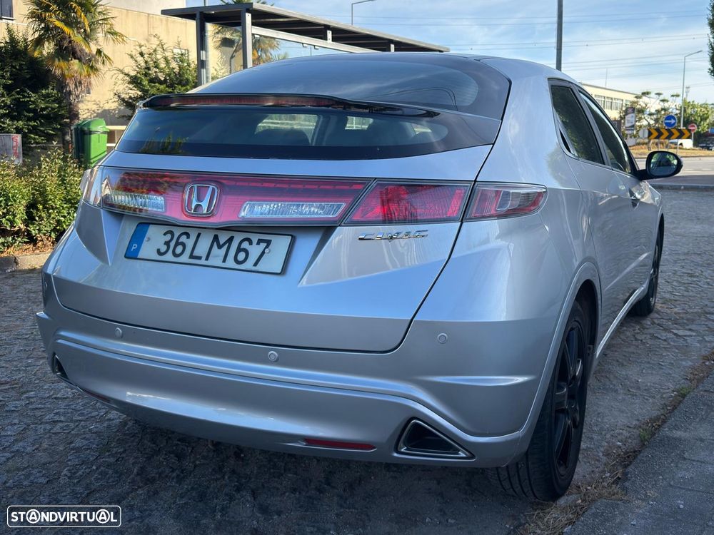 Honda Civic 1.4 i-VTEC Sport - 3