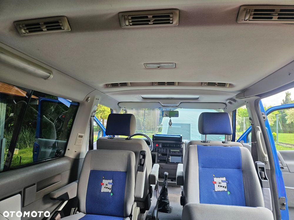 Volkswagen Multivan - 15