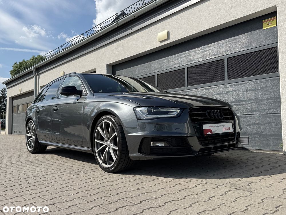 Audi A4 Avant 2.0 TDI DPF quattro S tronic S line Sportpaket - 8