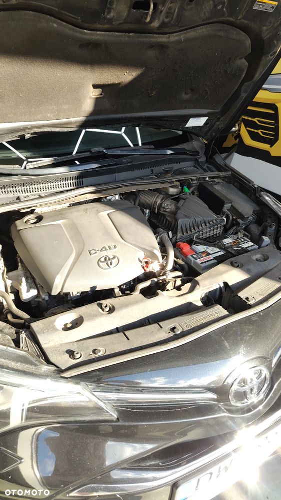 Toyota Avensis 2.0 D-4D Prestige - 12