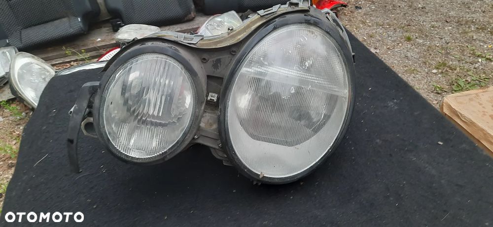 Mercedes W210 Reflektor Lampa Przód Xenon Ksenon  144869 Ładna - 2