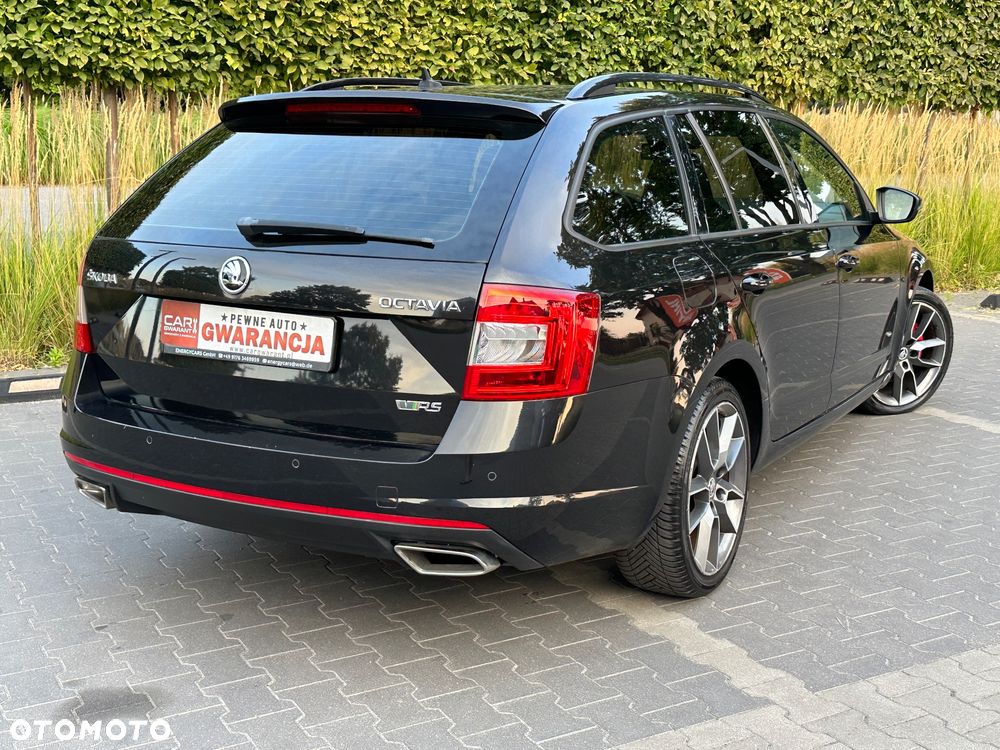 Skoda Octavia Combi 2.0 TDI DSG RS - 19