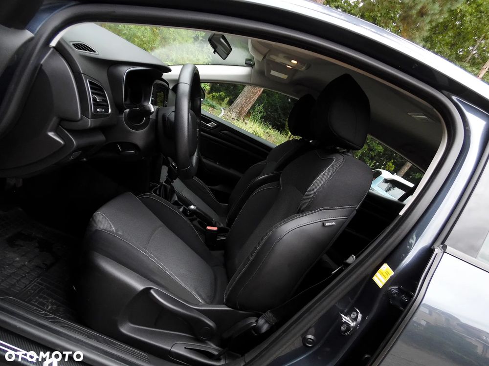 Renault Megane ENERGY TCe 100 PLAY - 20