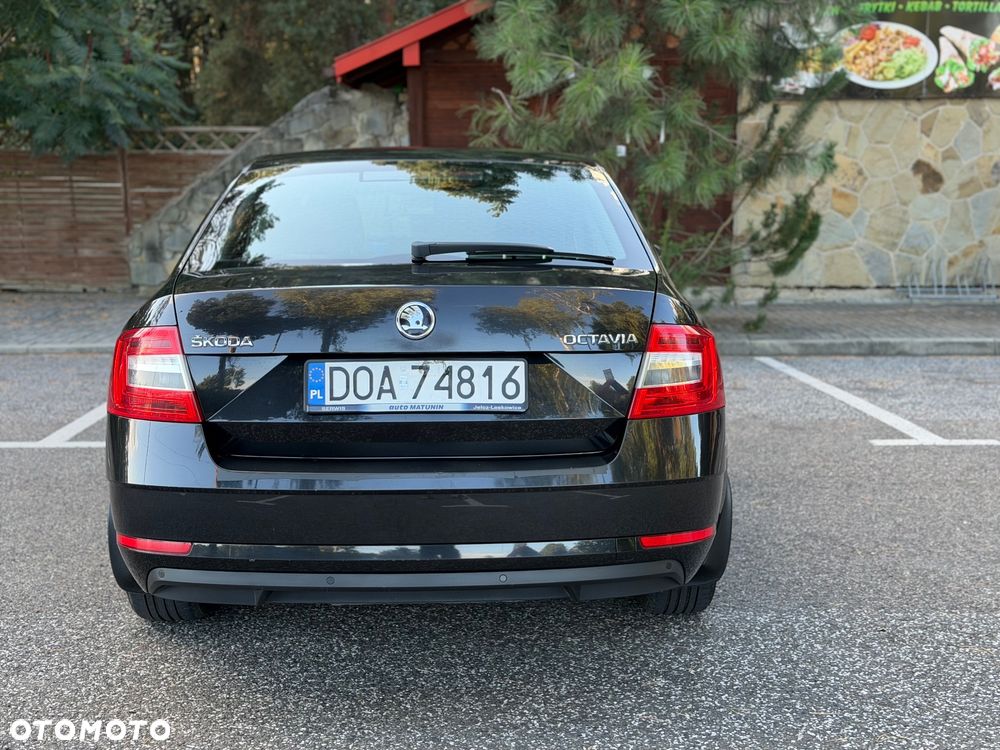 Skoda Octavia 1.6 TDI Elegance DSG - 7