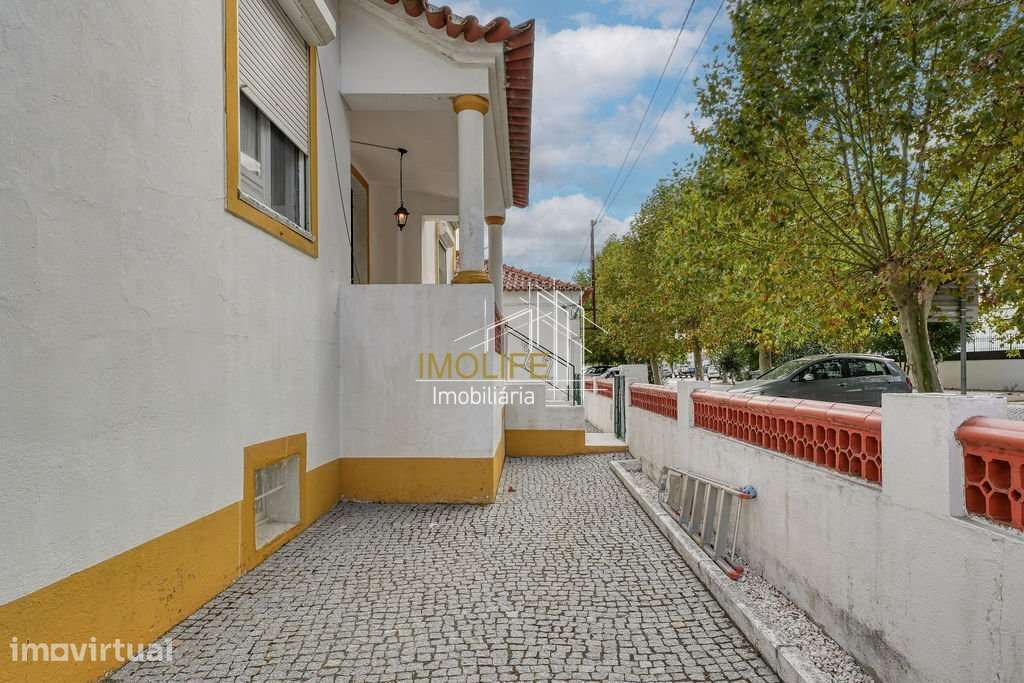 Excelente Moradia com dois pisos no centro do Vimieiro - Grande imagem: 4/60