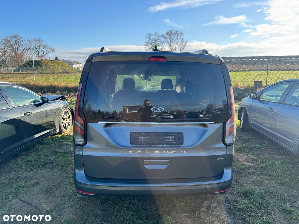 Ford Tourneo Connect 2.0 EcoBlue Allrad TITANIUM - 4