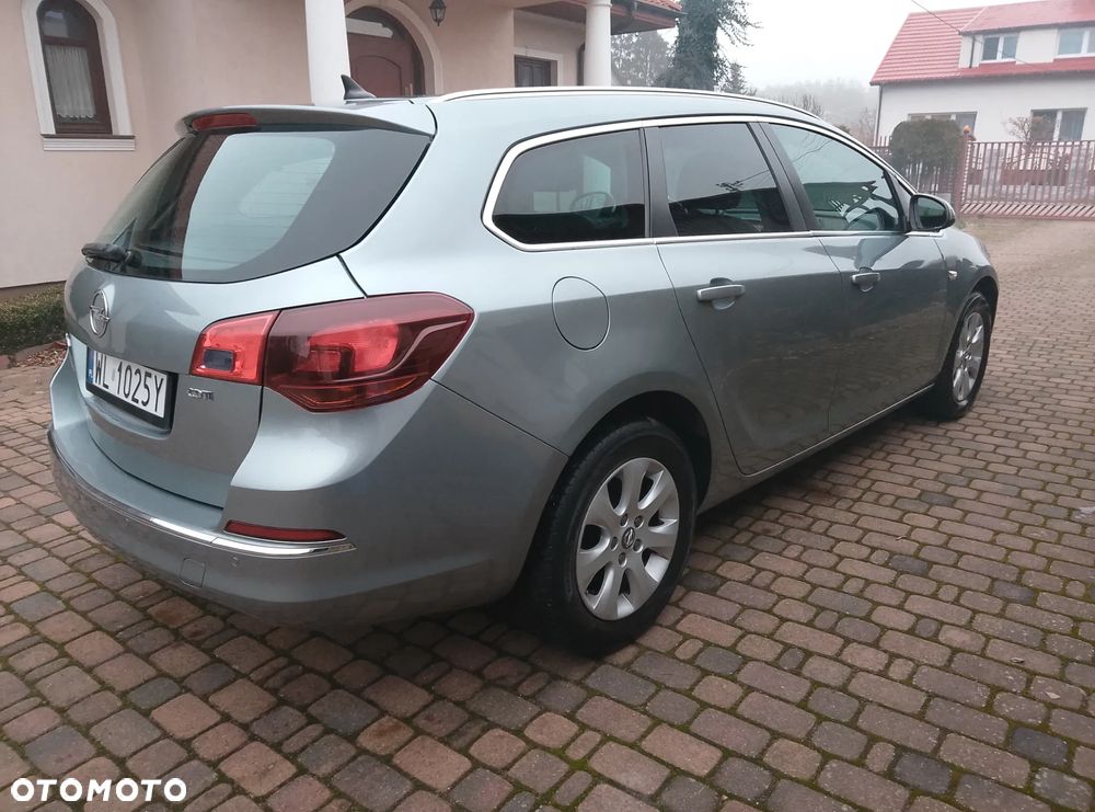 Opel Astra 1.6 D (CDTI) Start/Stop Business - 2