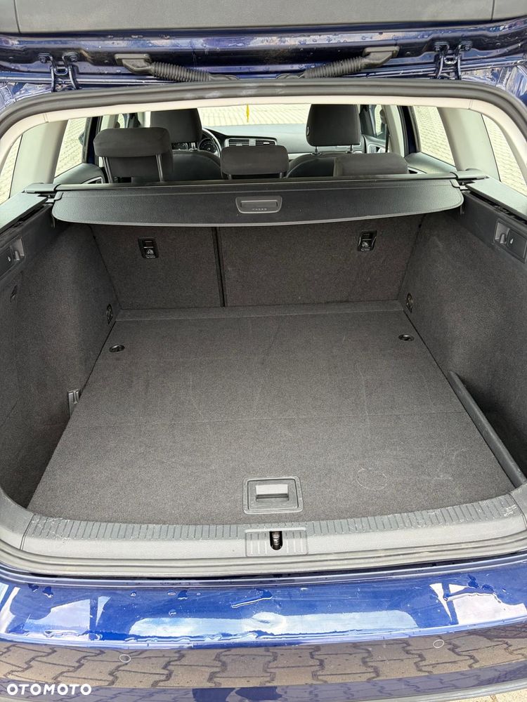 Volkswagen Golf - 9