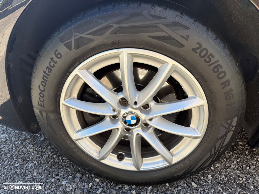 BMW 216 Active Tourer d Sport Line - 25