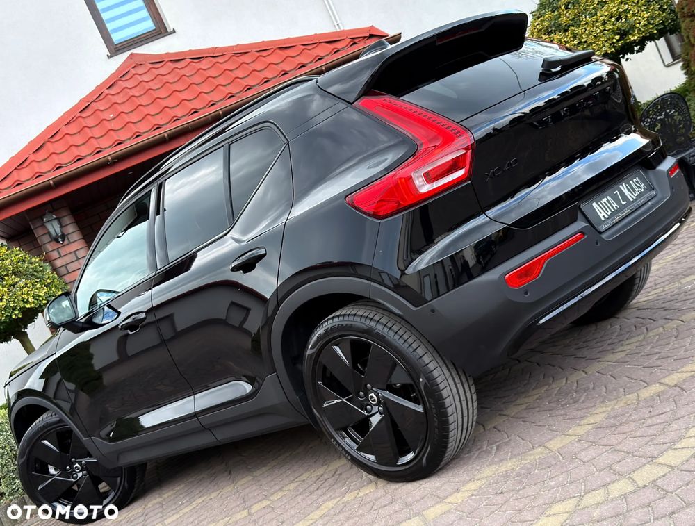 Volvo XC 40 B3 B DKG Ultra Black Edition - 5