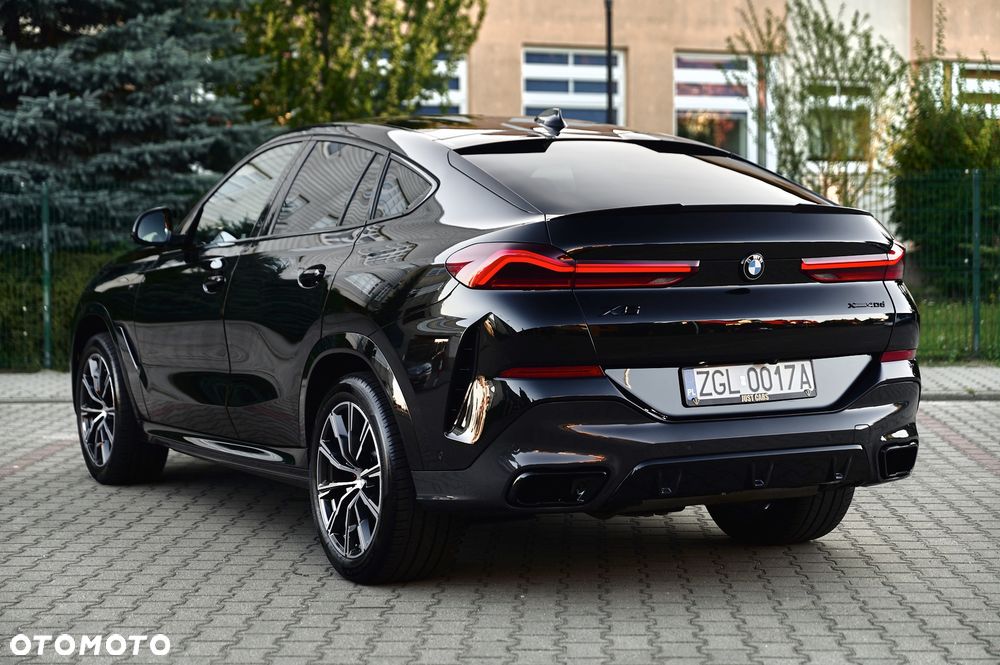 BMW X6 xDrive40d mHEV - 15