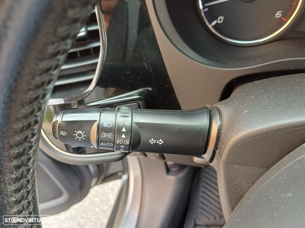 Mitsubishi Outlander 2.2 DI-D Intense+ - 21