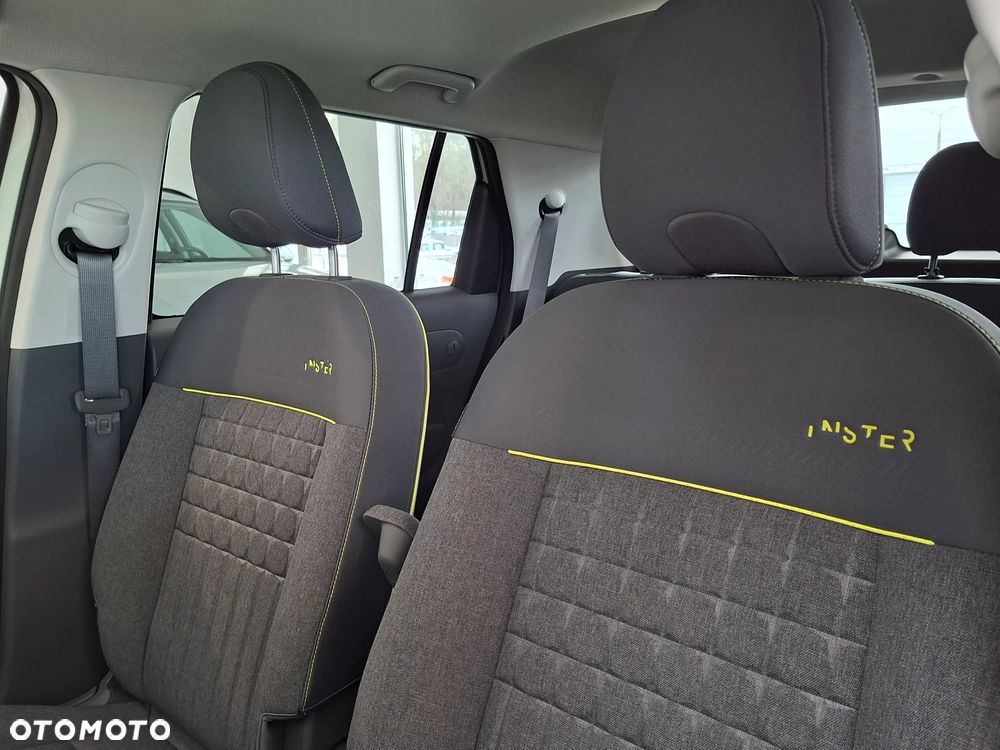 Hyundai Inster 49kWh Cross - 24