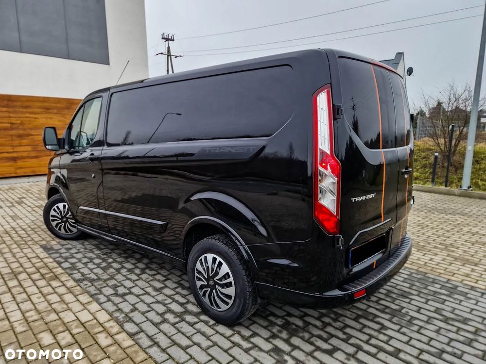 Ford TRANSIT CUSTOM - 3
