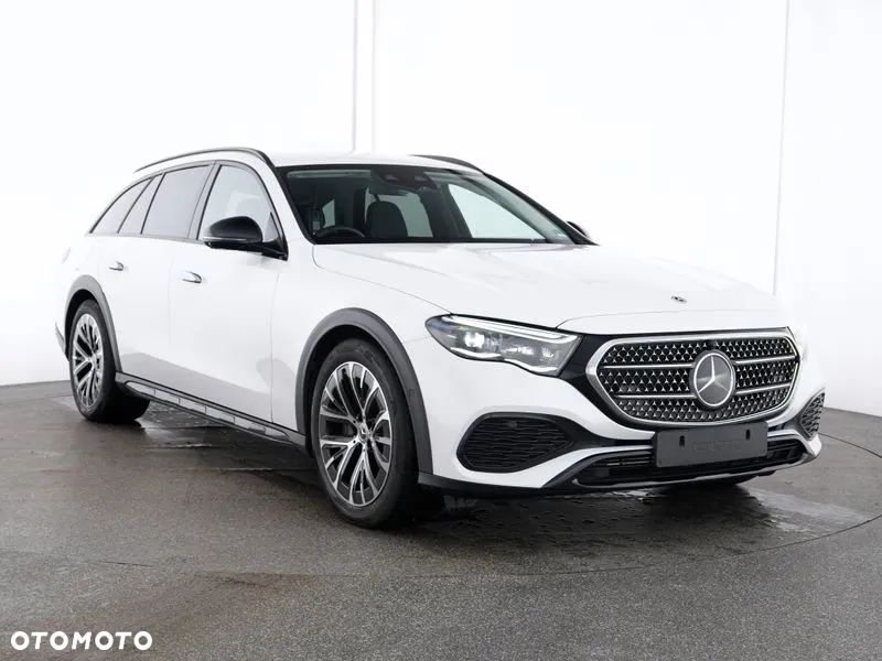 Mercedes-Benz Klasa E 300 de PHEV 4-Matic All-Terrain Avantgarde 9G-Tronic - 1