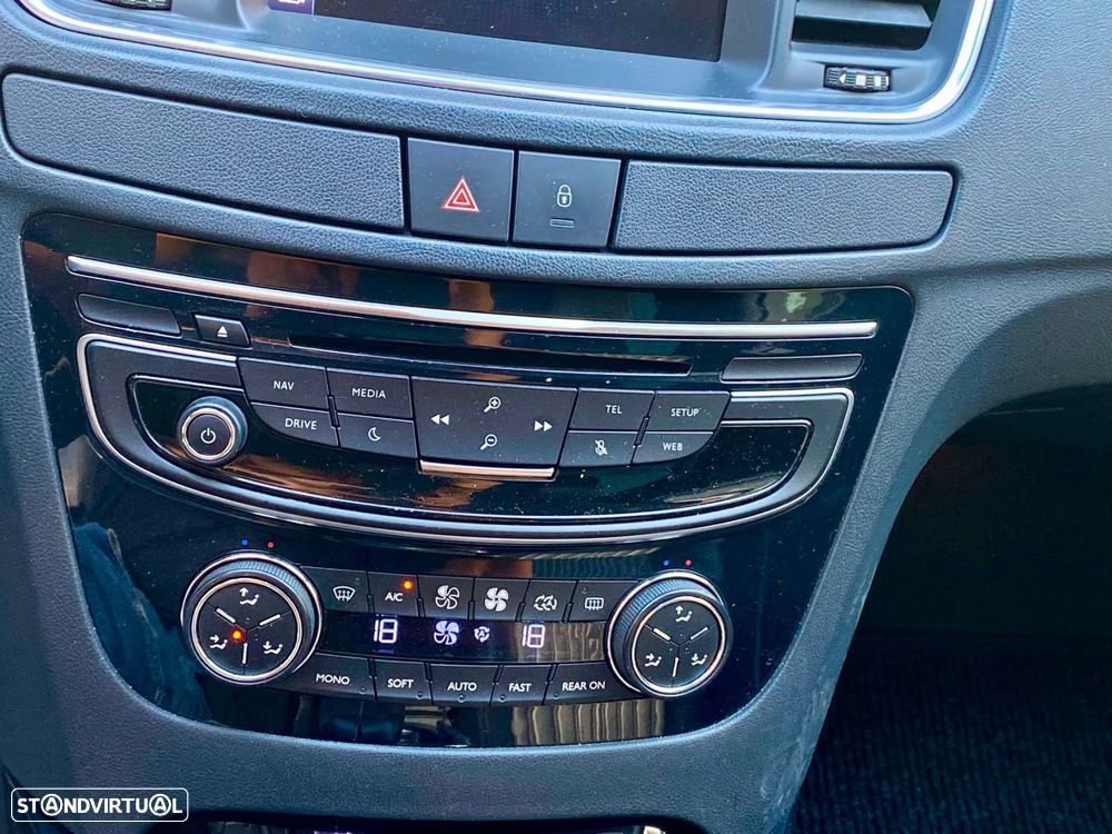 Peugeot 508 RXH 2.0 HDi Hybrid4 2-Tronic - 18