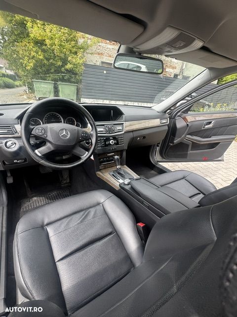 Mercedes-Benz E 220 CDI DPF BlueEFFICIENCY Automatik Elegance - 11