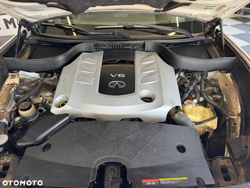 Infiniti FX FX30d S Premium - 32