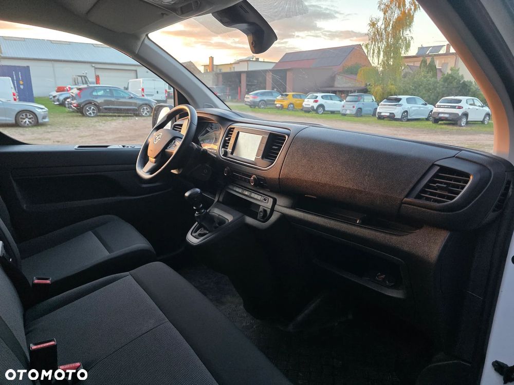 Opel Vivaro - 19