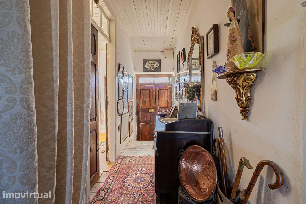 Espetacular Moradia em Rebordãos, Bragança - 8 Quartos - Grande imagem: 4/35