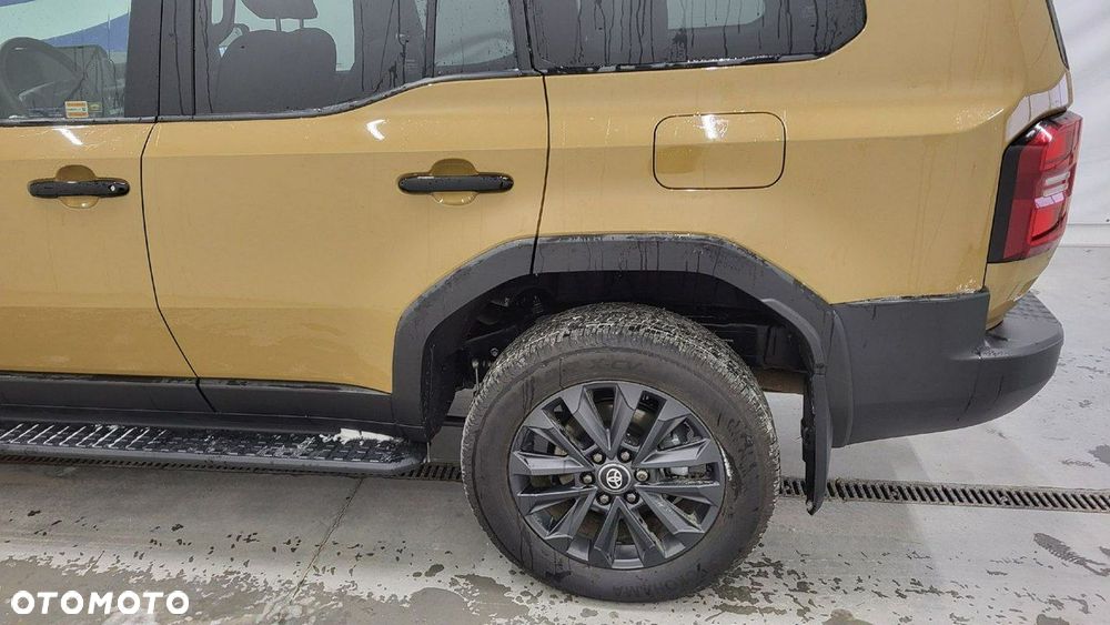 Toyota Land Cruiser - 9