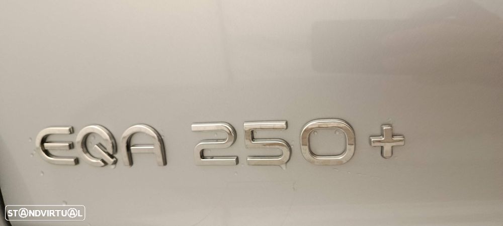 Mercedes-Benz EQA 250+ Progressive - 31