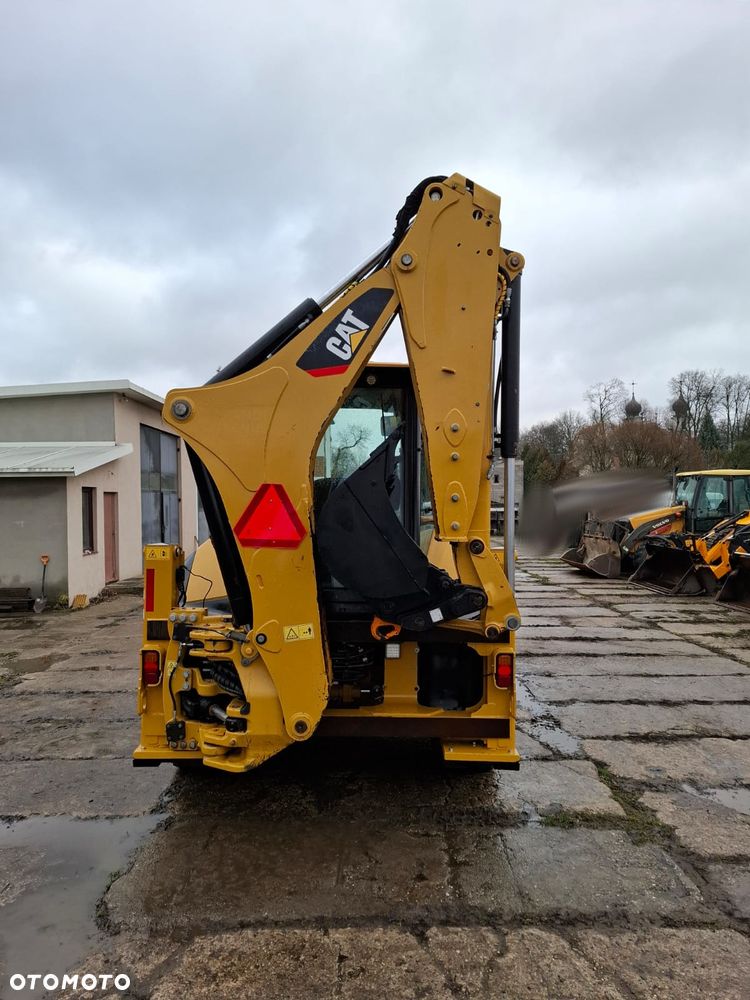 Caterpillar 444F2 - 8