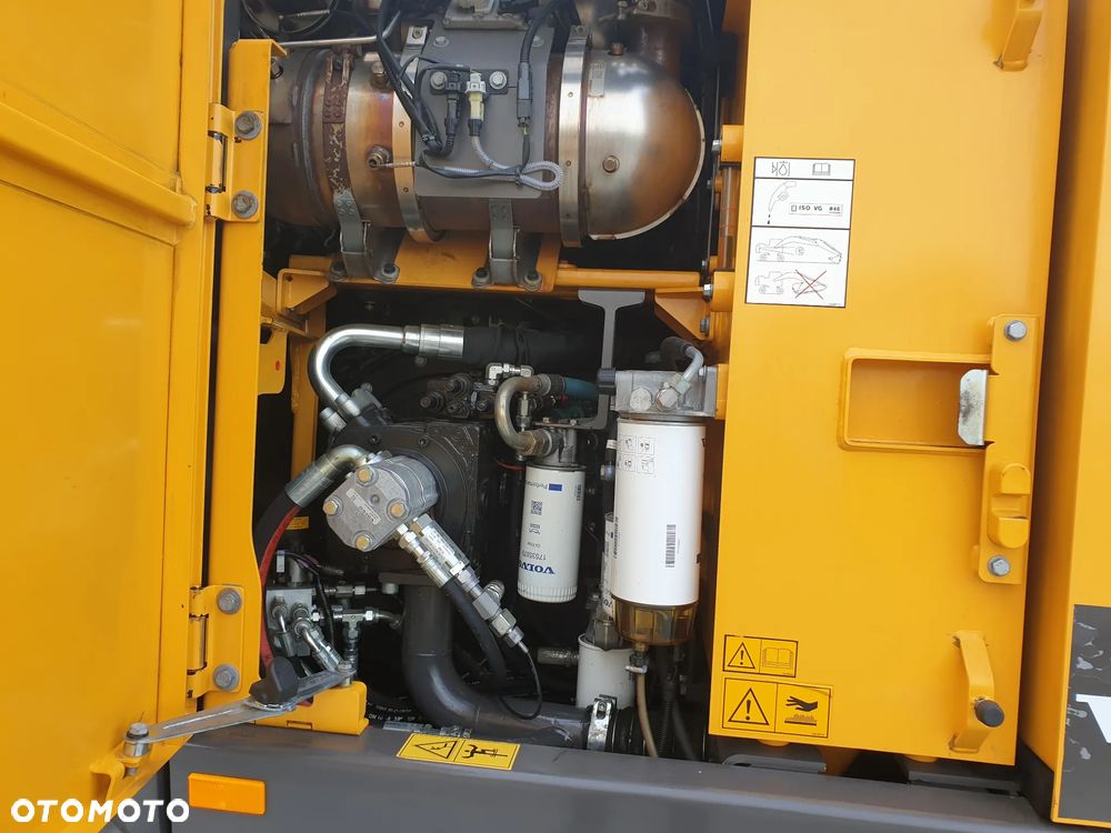 Volvo EWR 150E ROTOTILT/SZCZYPCE SPROWADZONA SUPER STAN - 32
