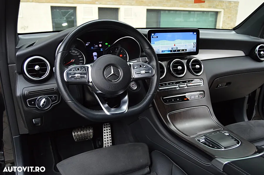 Mercedes-Benz GLC - 4