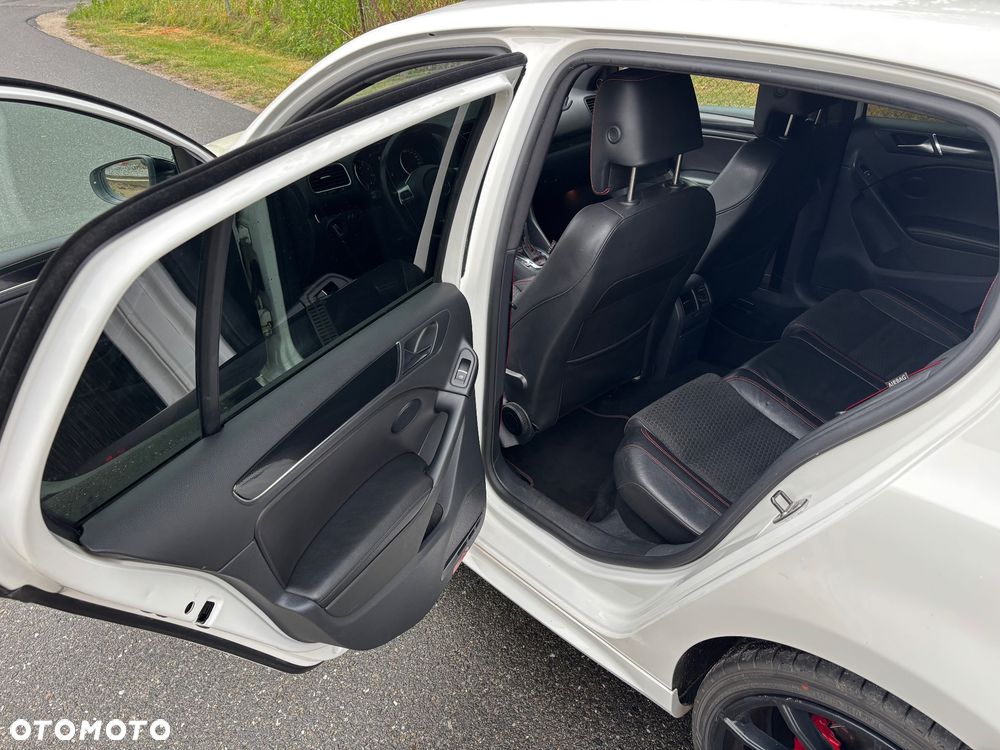 Volkswagen Golf 2.0 TSI GTI 35 DSG - 32