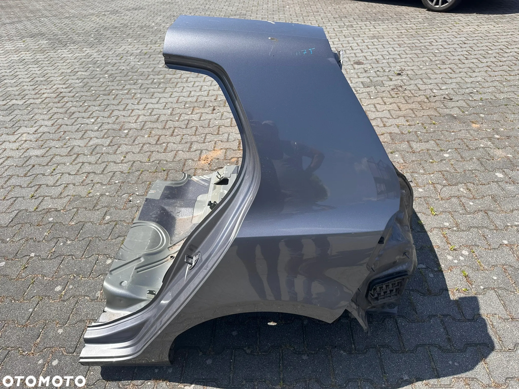 Ćwiartka błotnik lewy tył  VW Golf VI 6 HB - 2