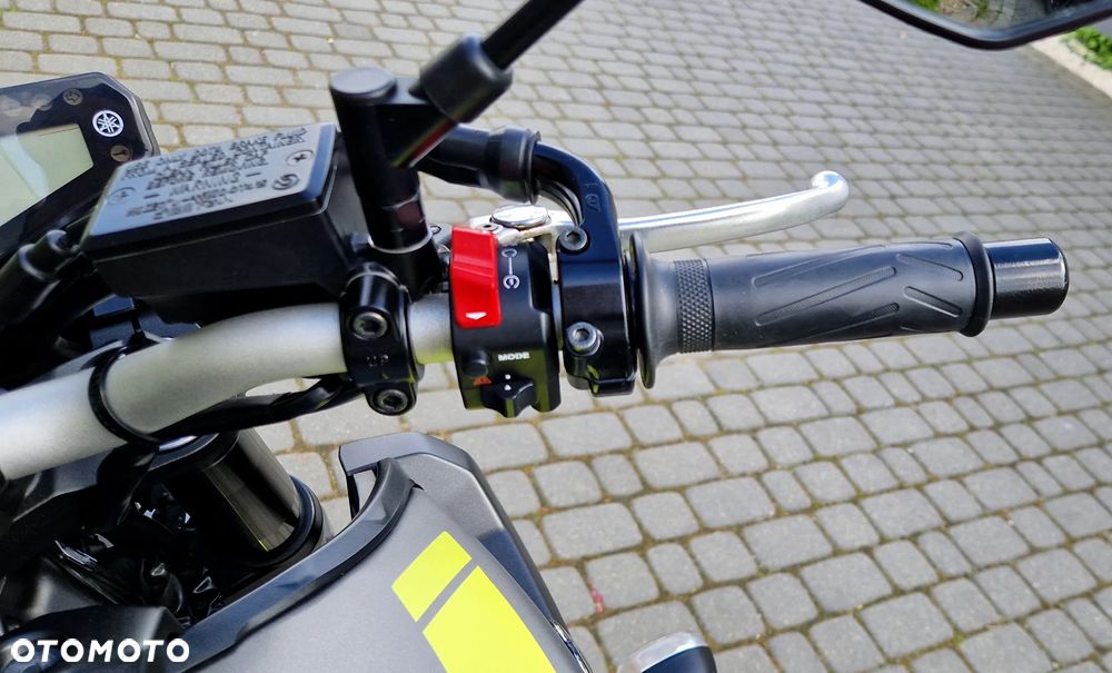 Yamaha MT - 11
