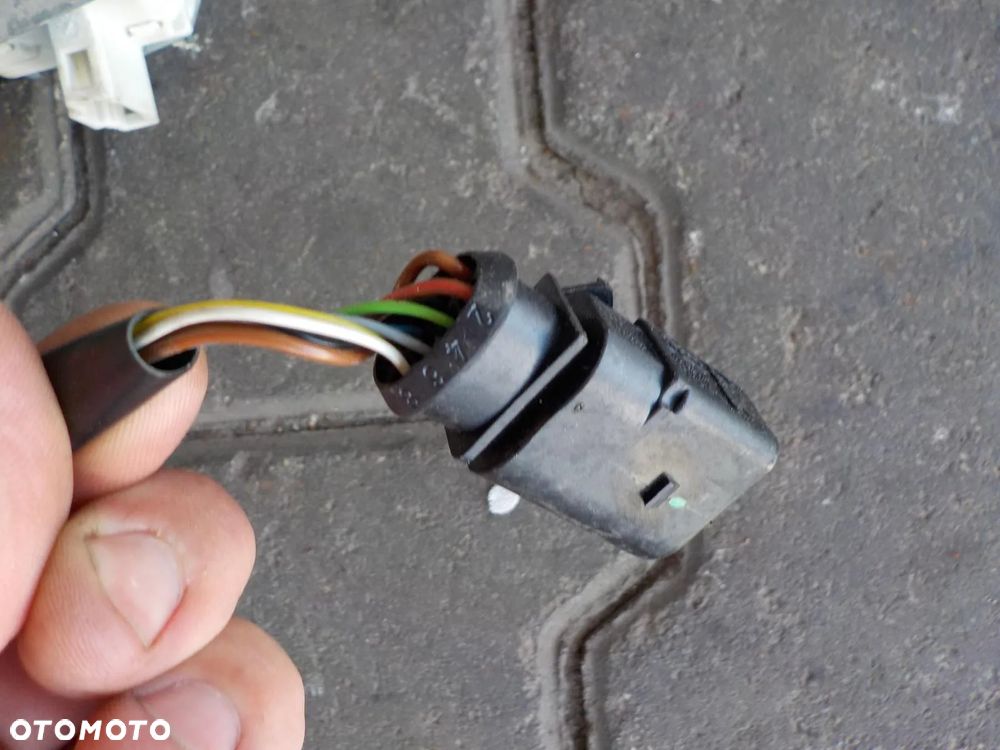 VW T5 ZAMEK DRZWI ODSUWANYCH BOCZNYCH 7H0843654BC - 5