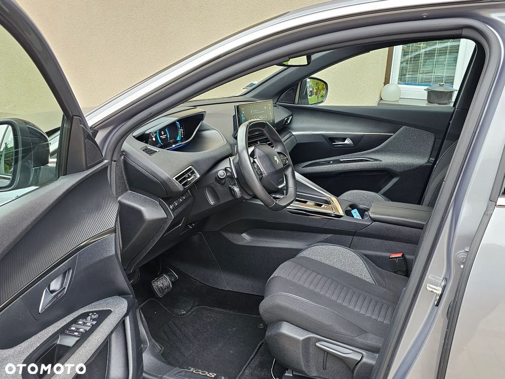 Peugeot 3008 1.6 PureTech HYbrid Allure S&S EAT8 - 18