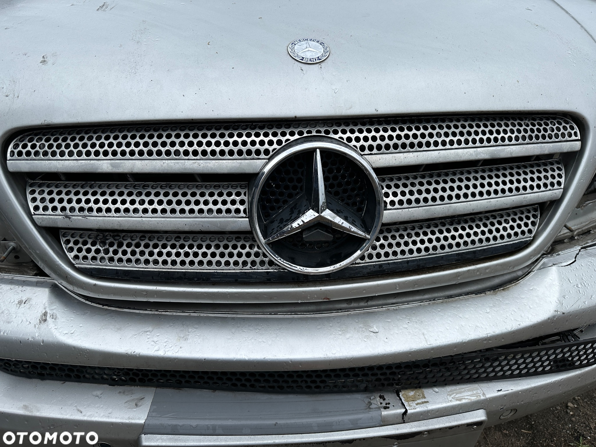 Mercedes ML 163  maska srebrna 744 pokrywa silnika grill zamek - 2