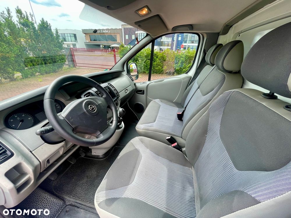 Opel Vivaro - 9