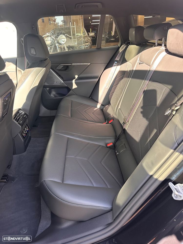 BMW i5 - 24