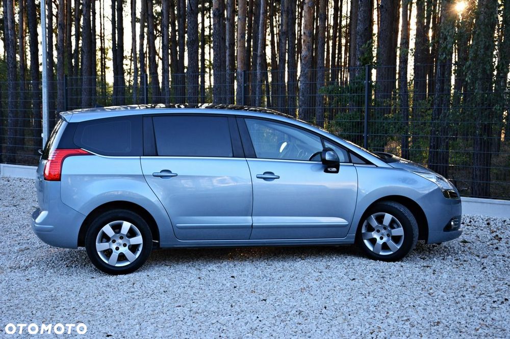 Peugeot 5008 - 26