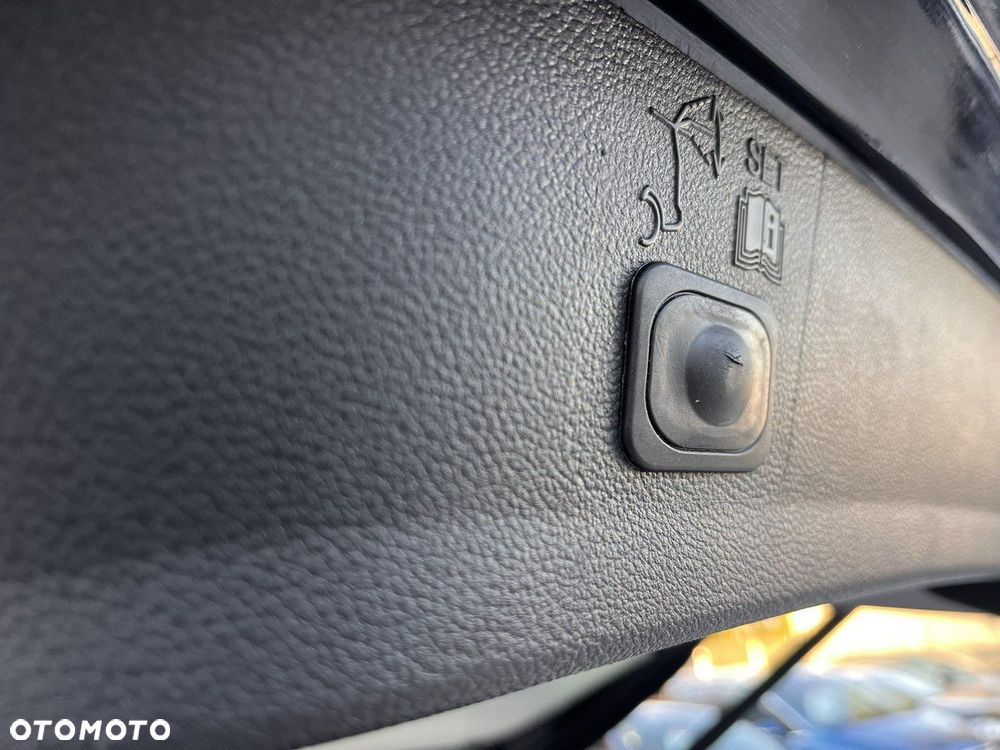 Ford Kuga 2.0 TDCi 4WD Trend - 22