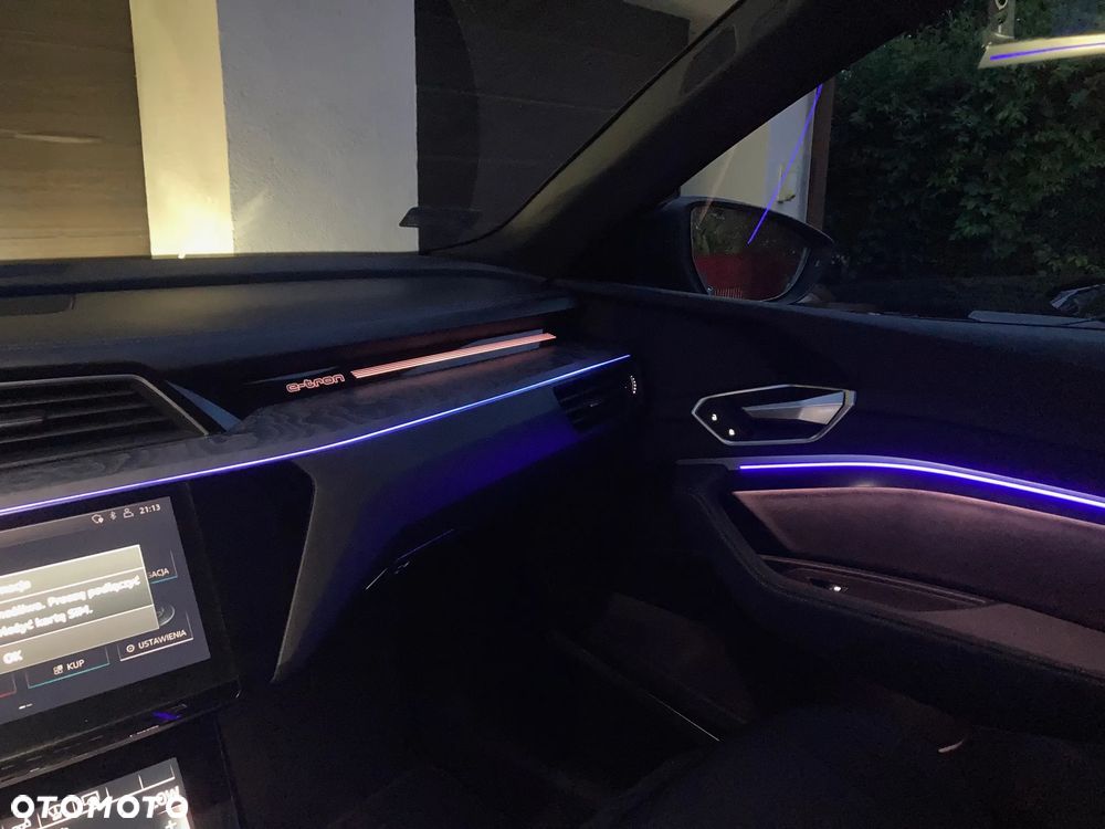 Audi e-tron Sportback 55 Quattro S Line - 26