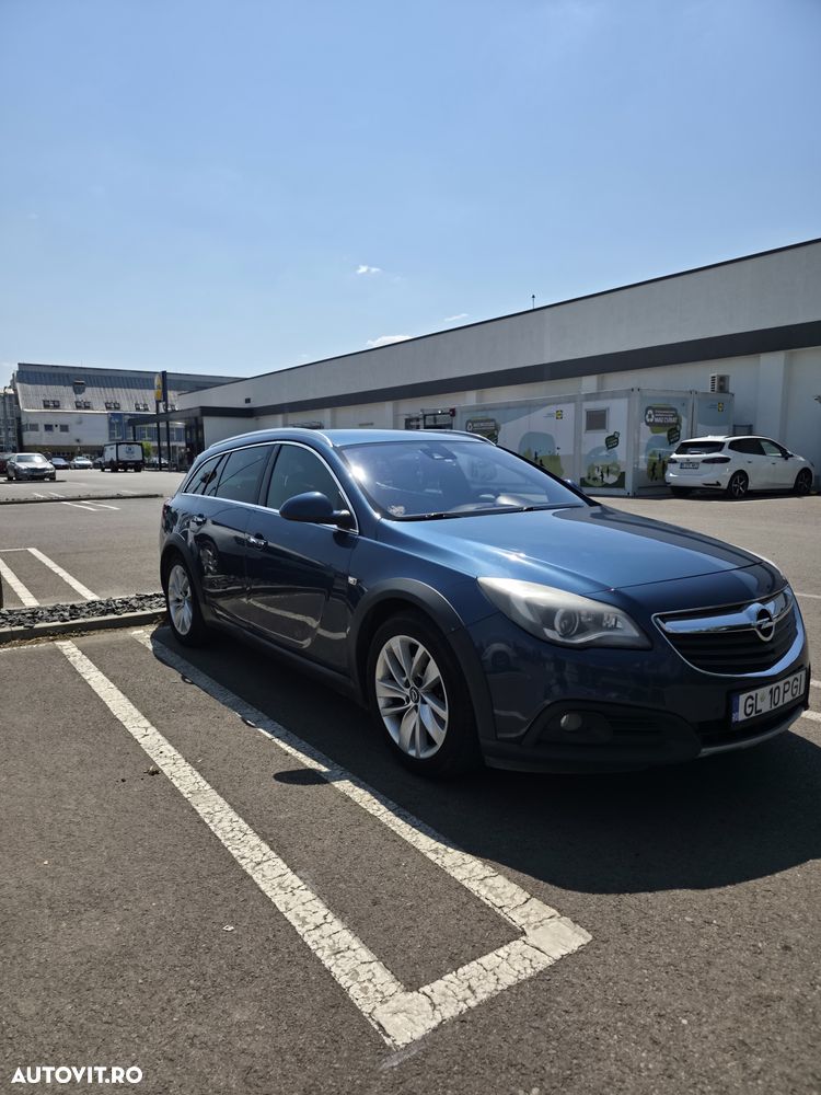 Opel Insignia 2.0 CDTI ECOTEC 4X4 Country Aut. - 2
