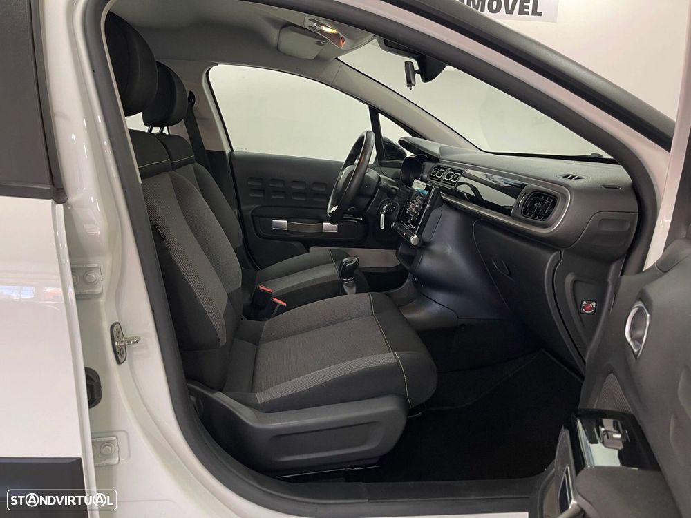 Citroën C3 1.2 PureTech Shine - 21