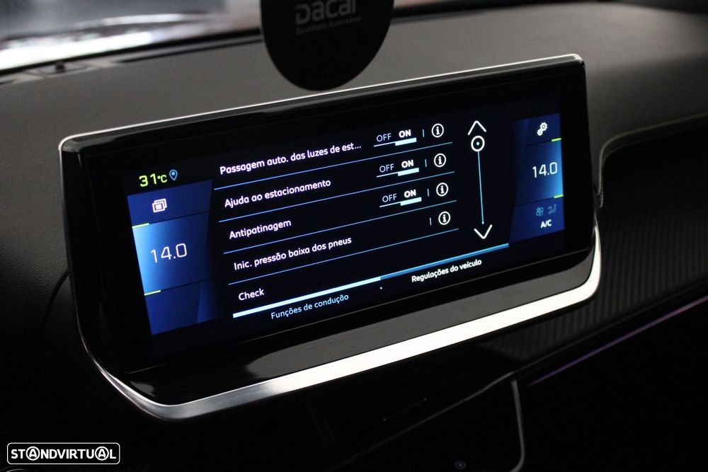 Peugeot e-2008 50 kWh GT - 19