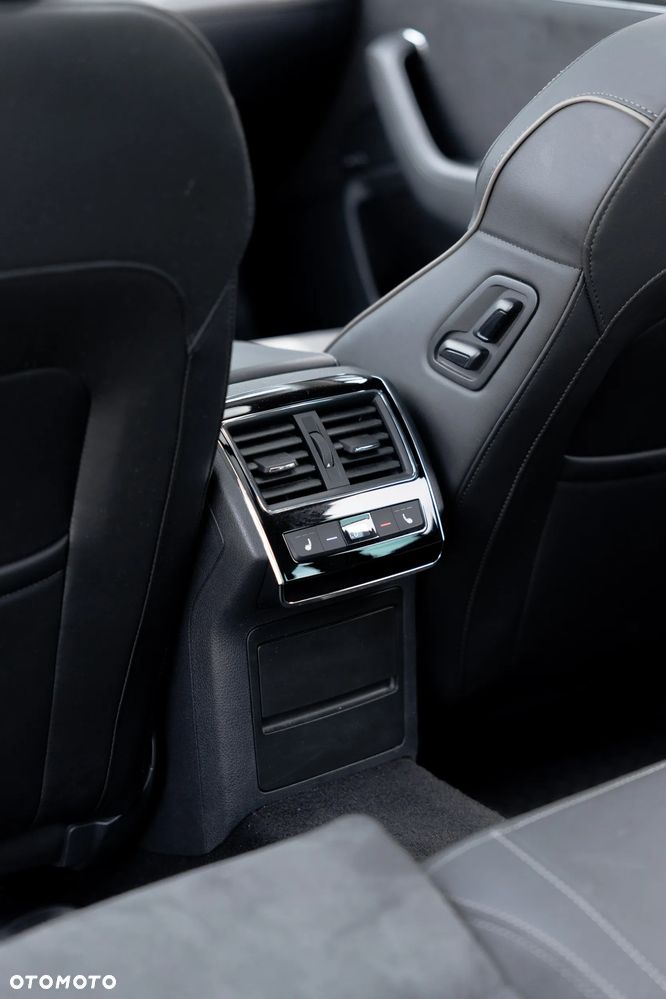Skoda Superb 2.0 TSI 4x4 Scout DSG - 17
