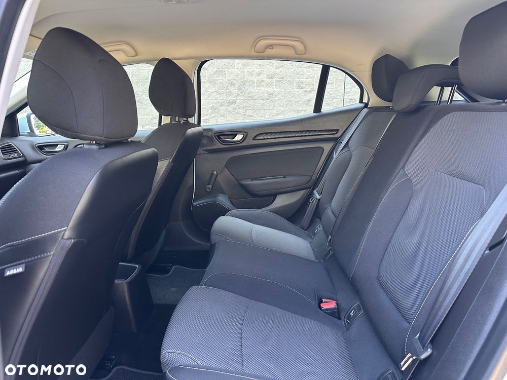 Renault Megane ENERGY TCe 100 LIFE - 21