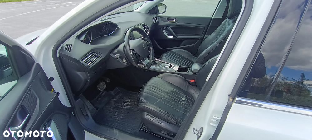 Peugeot 308 BlueHDi 150 EAT6 Stop & Start GT-Line Edition - 23