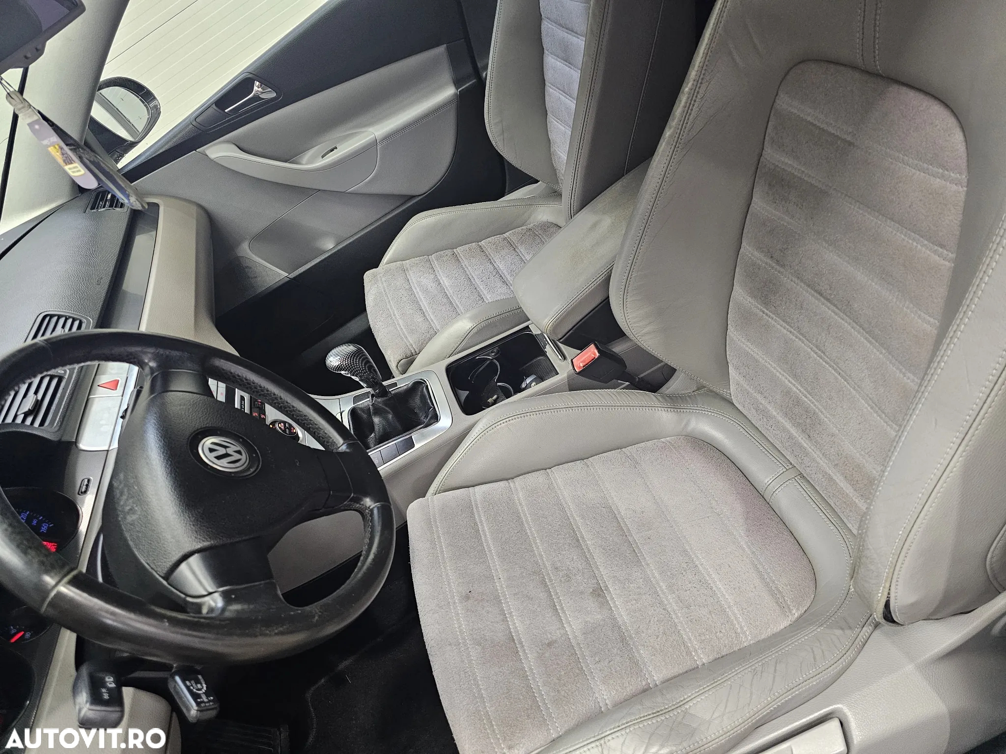 Volkswagen Passat Variant 2.0 Blue TDI SCR Comfortline - 7