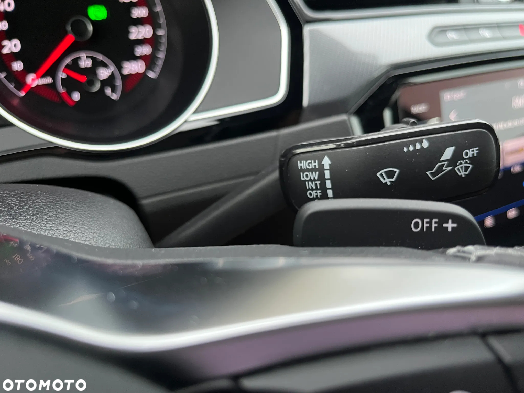 Volkswagen Arteon 2.0 TSI 4Motion R-Line DSG - 38