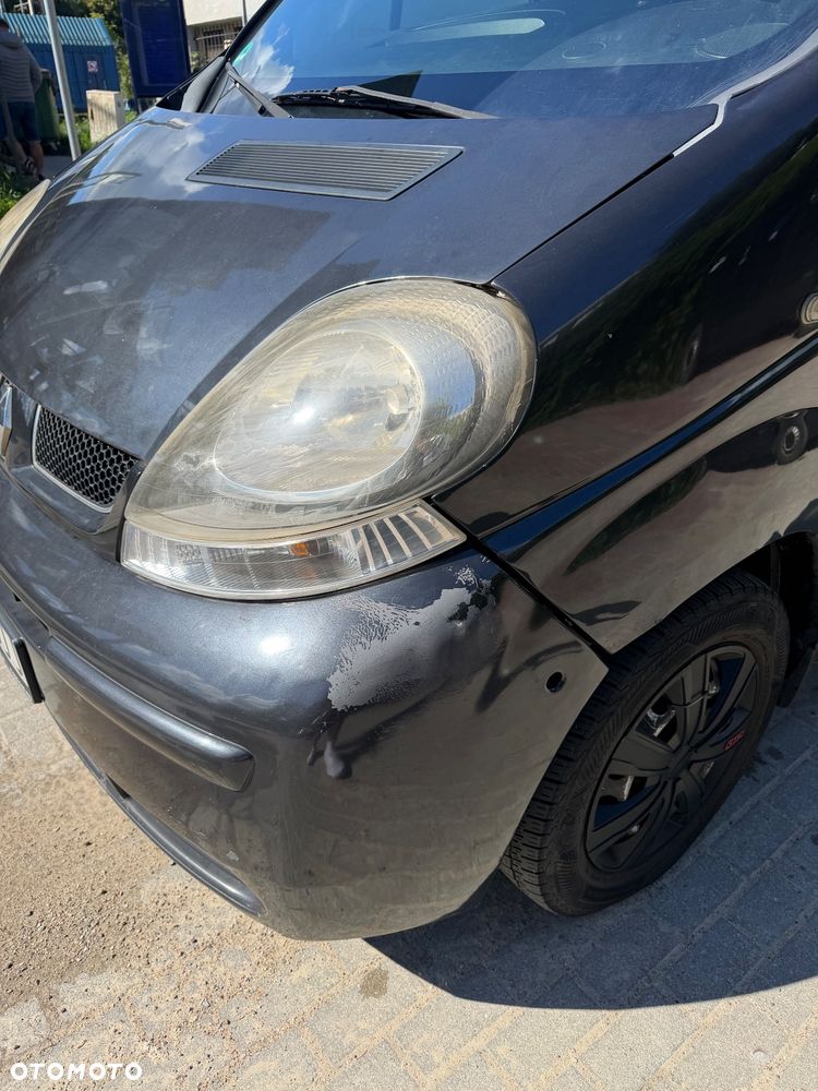 Renault Trafic Passenger - 22