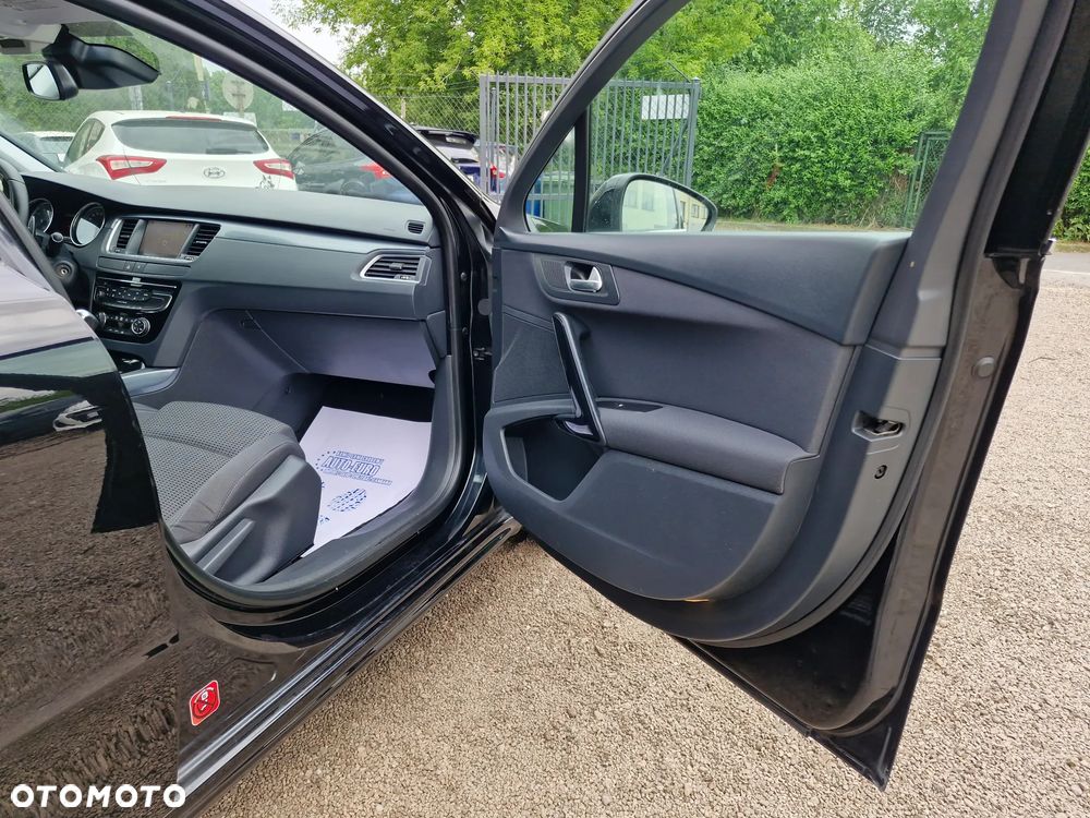 Peugeot 508 1.6 T Active - 16